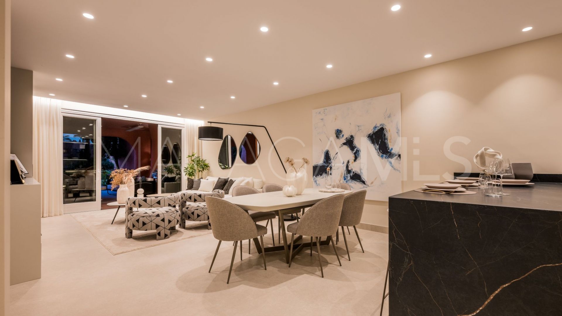 Se vende apartamento planta baja with 3 bedrooms in New Golden Mile