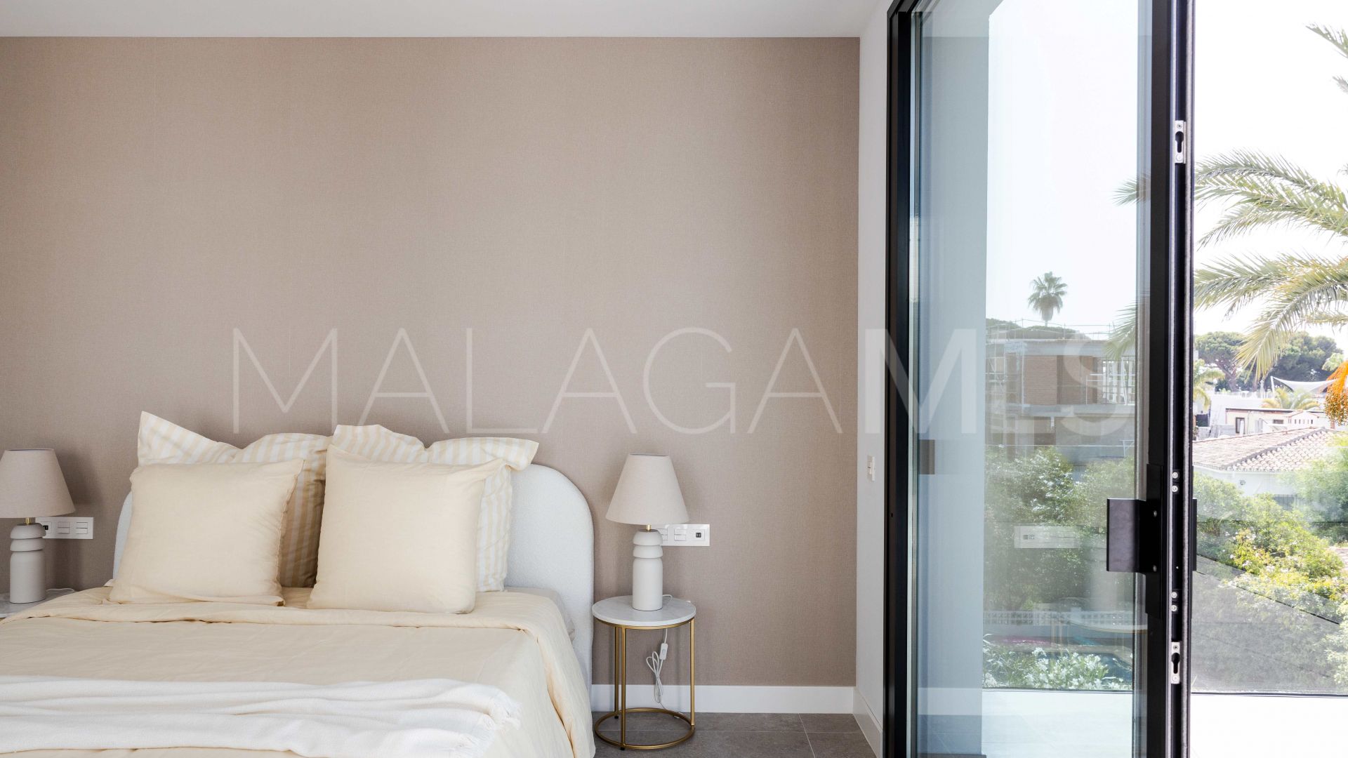 Villa for sale in Marbesa with 5 bedrooms