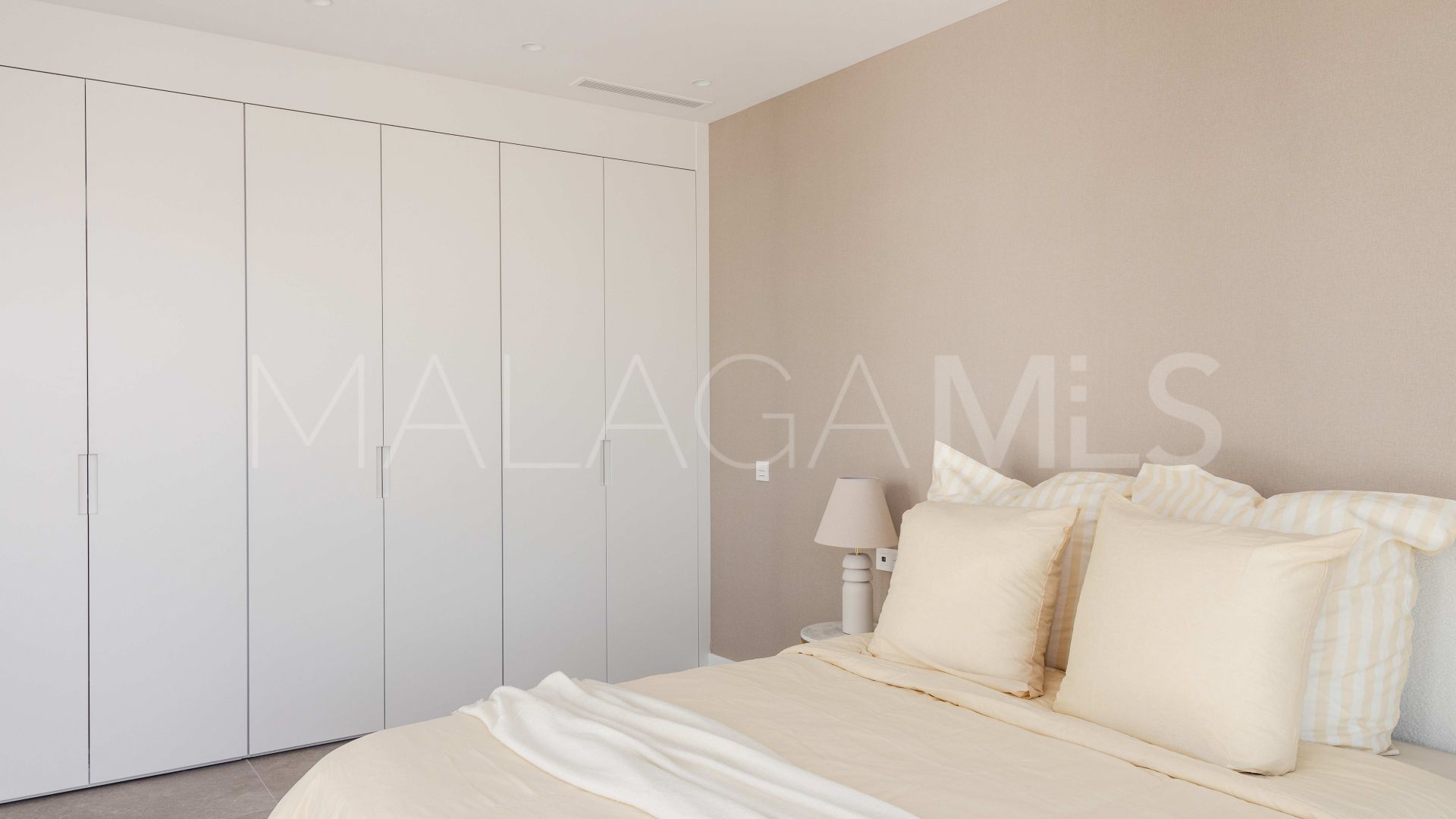 Villa for sale in Marbesa with 5 bedrooms