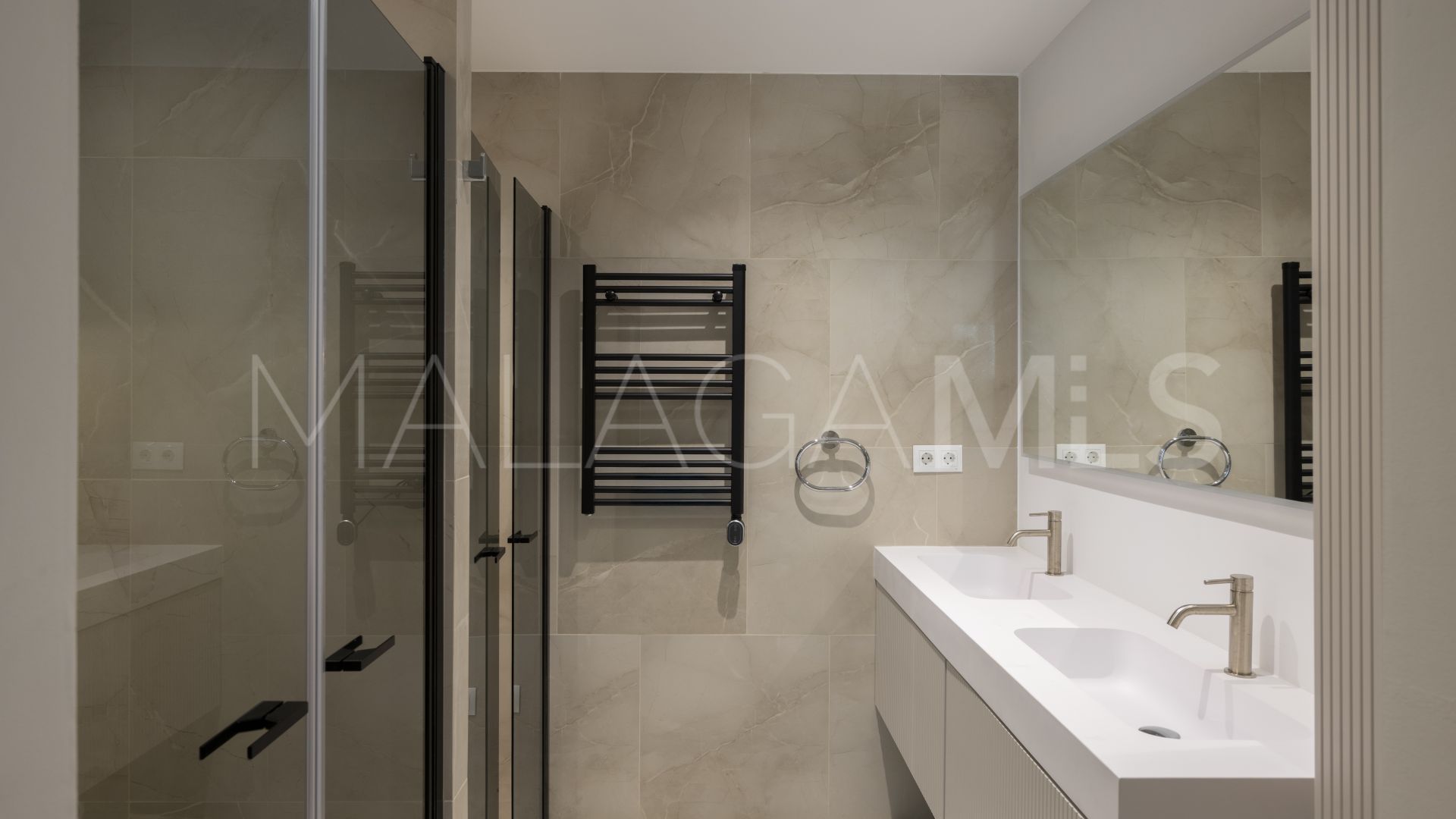 3 bedrooms apartment in Kings Hills for sale