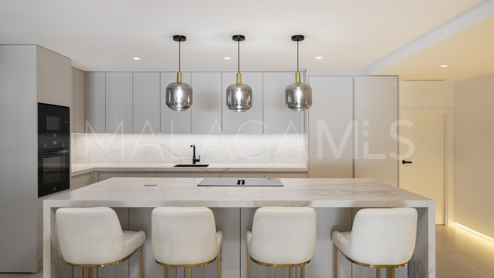 3 bedrooms apartment in Kings Hills for sale