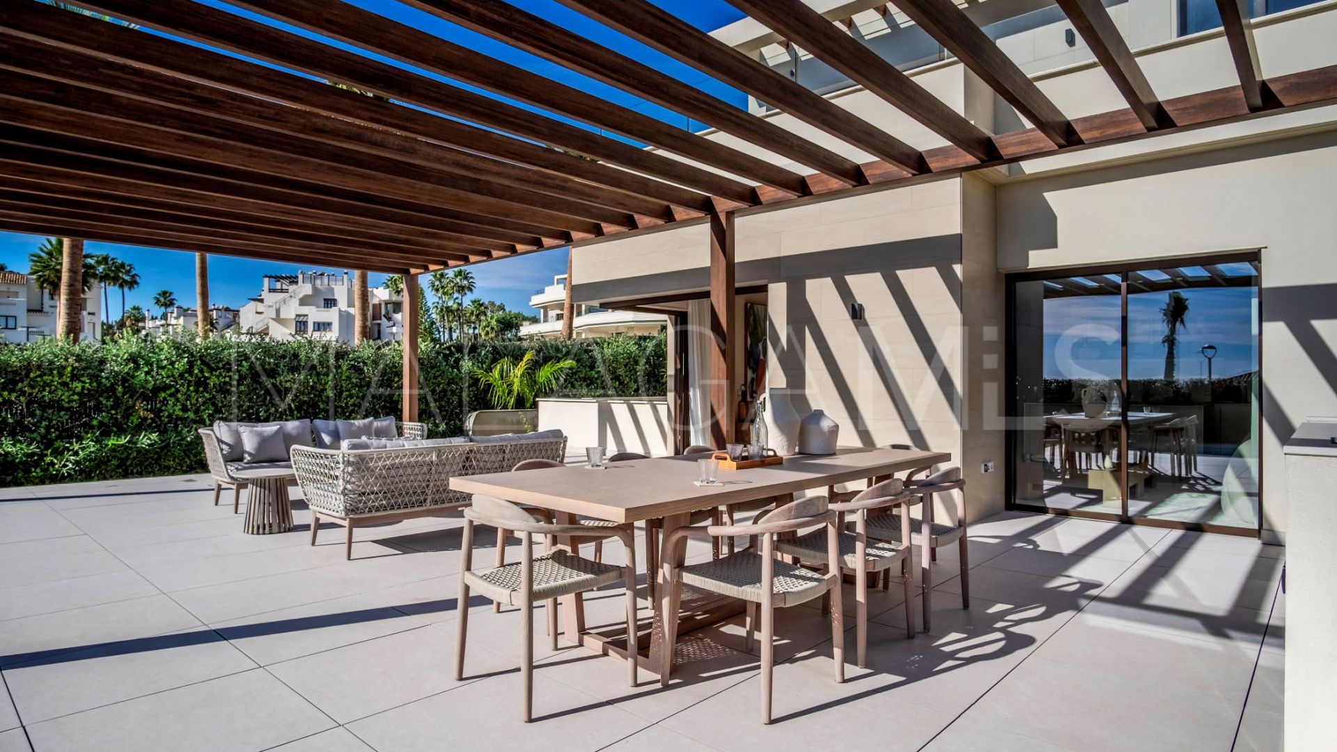 Villa for sale in New Golden Mile