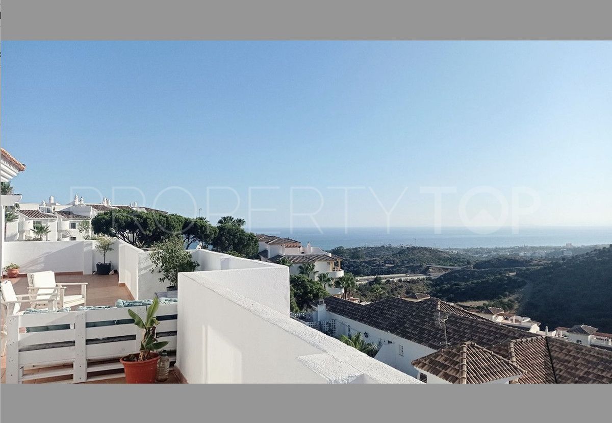 Calahonda 3 bedrooms penthouse for sale