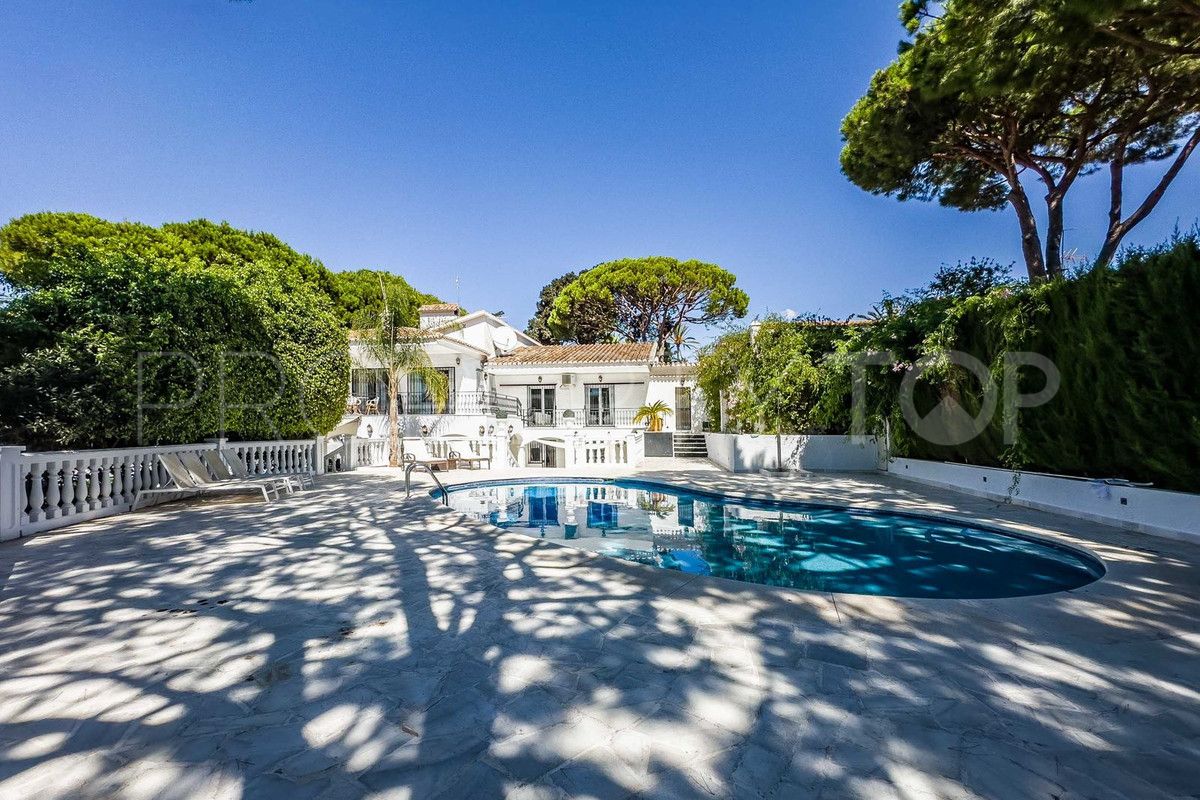 Calahonda villa for sale