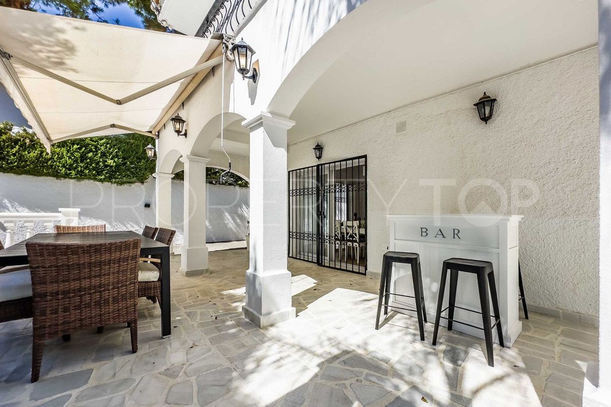 Calahonda villa for sale