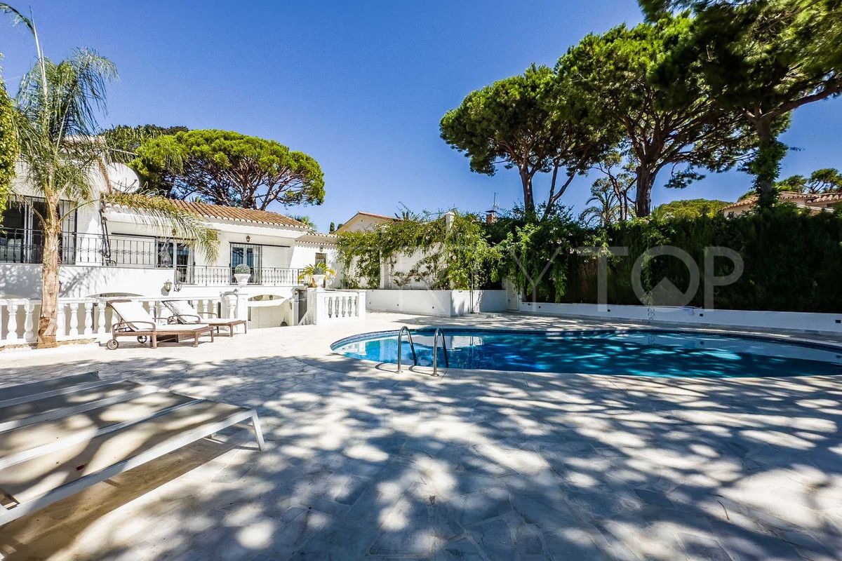 Calahonda villa for sale