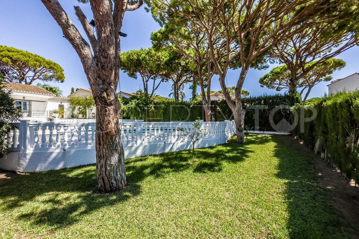 Calahonda villa for sale