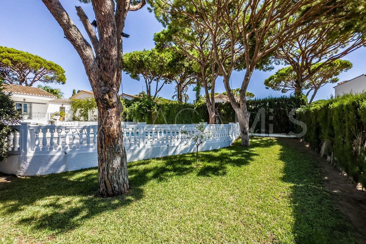 Calahonda villa for sale