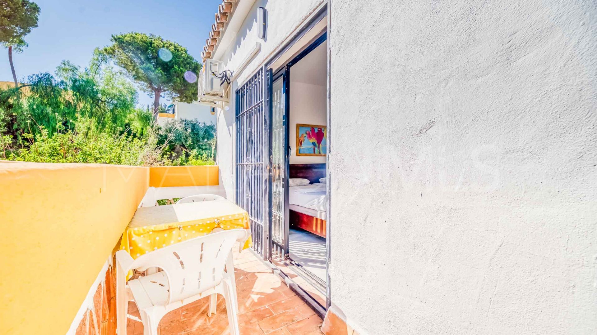 Maison de ville for sale in Calahonda