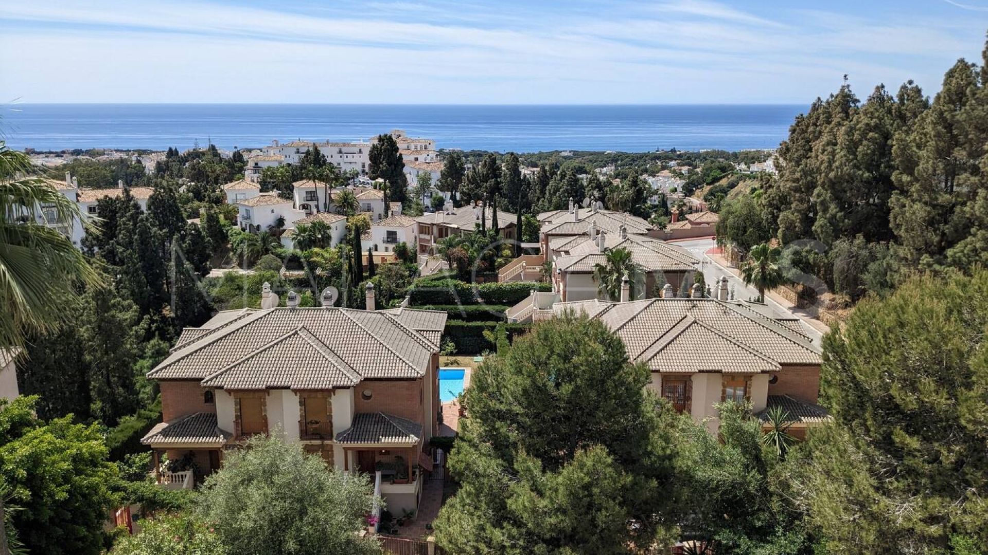 Sitio de Calahonda, atico duplex with 4 bedrooms a la venta