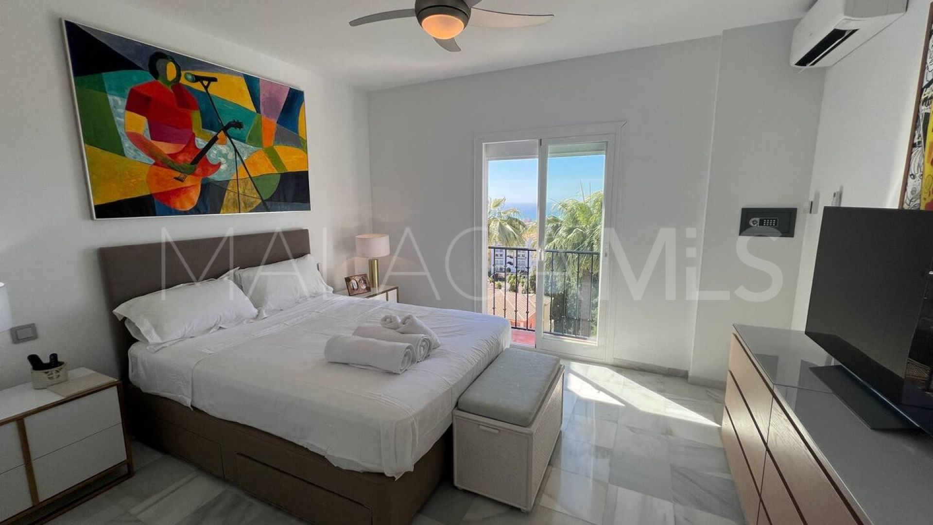 Sitio de Calahonda, atico duplex with 4 bedrooms a la venta