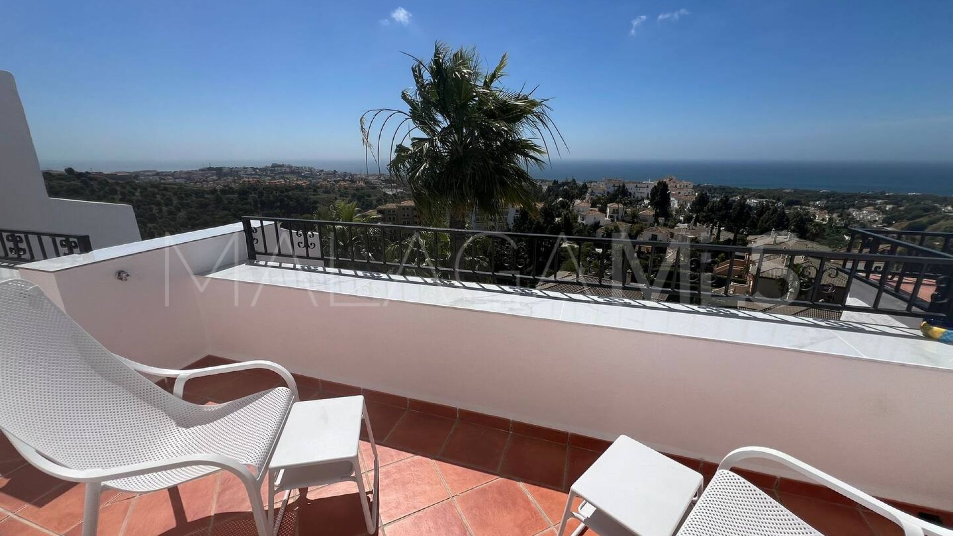 Sitio de Calahonda, atico duplex with 4 bedrooms a la venta