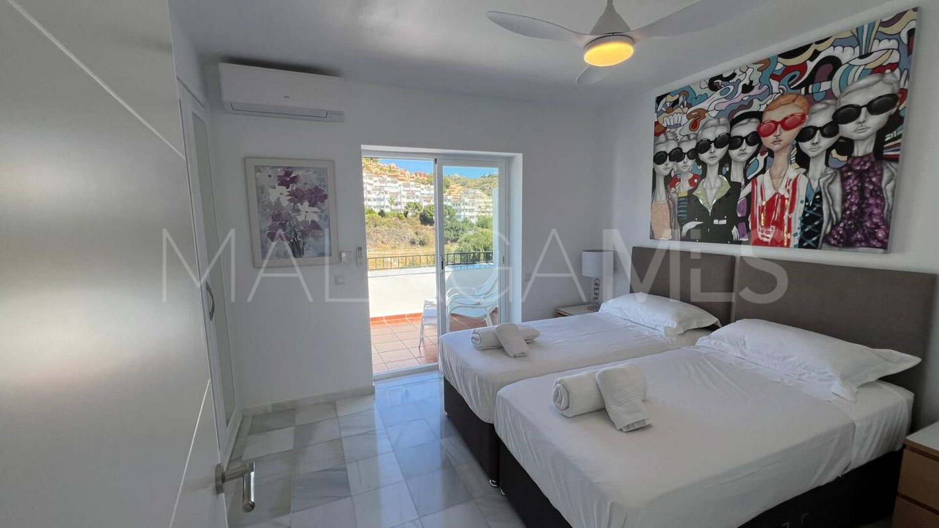 Sitio de Calahonda, atico duplex with 4 bedrooms a la venta