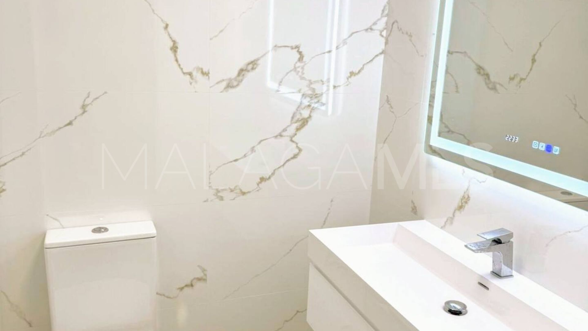 Sitio de Calahonda, atico duplex with 4 bedrooms a la venta