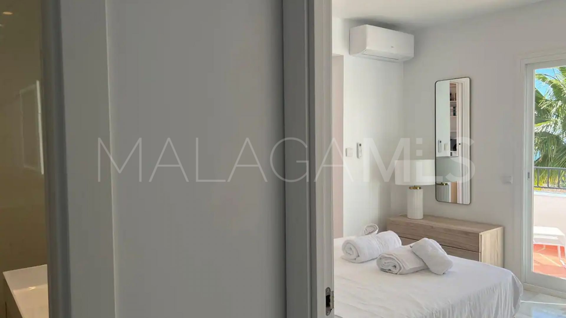 Sitio de Calahonda, atico duplex with 4 bedrooms a la venta