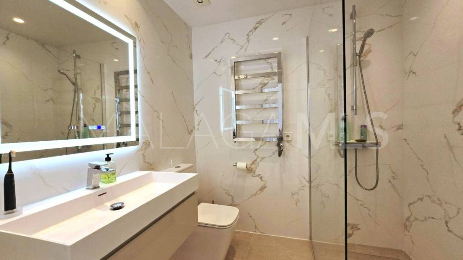 Sitio de Calahonda, atico duplex with 4 bedrooms a la venta