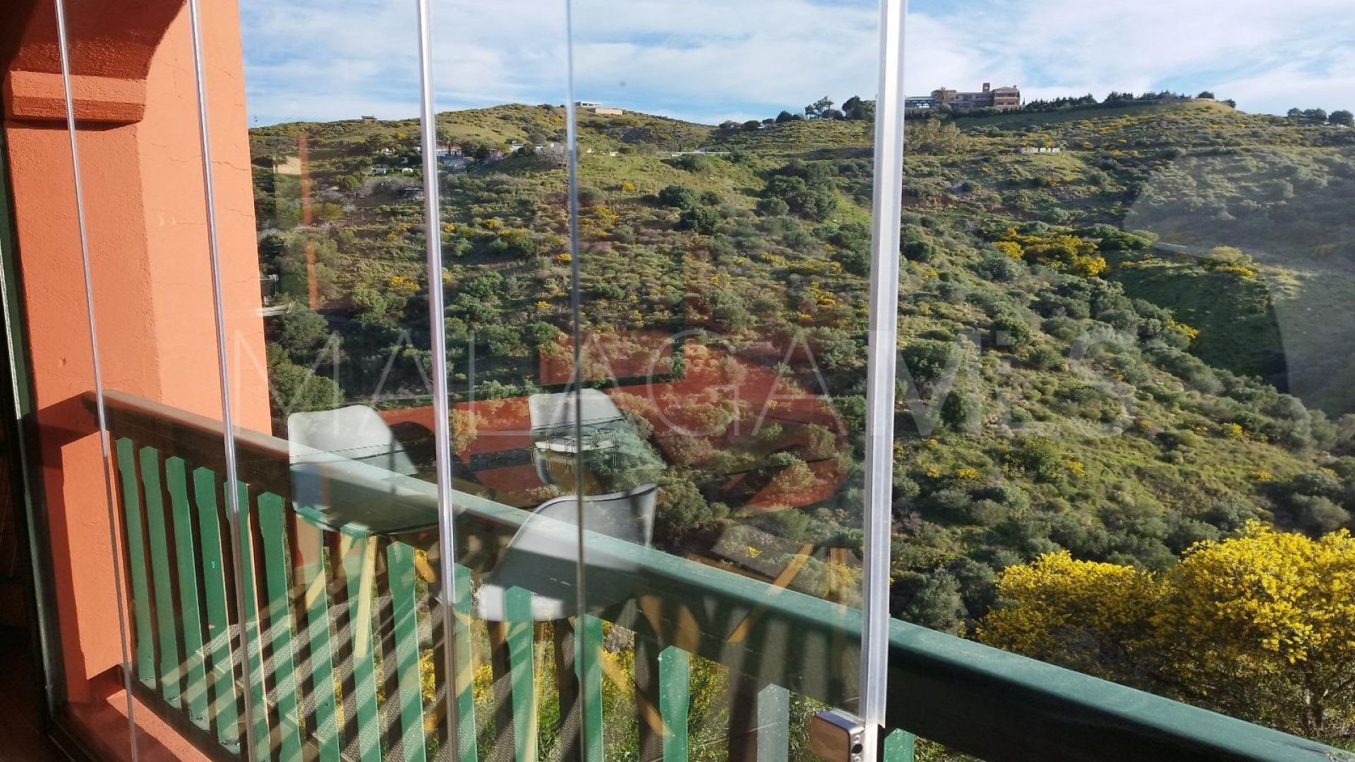 Duplex penthouse for sale in Calahonda