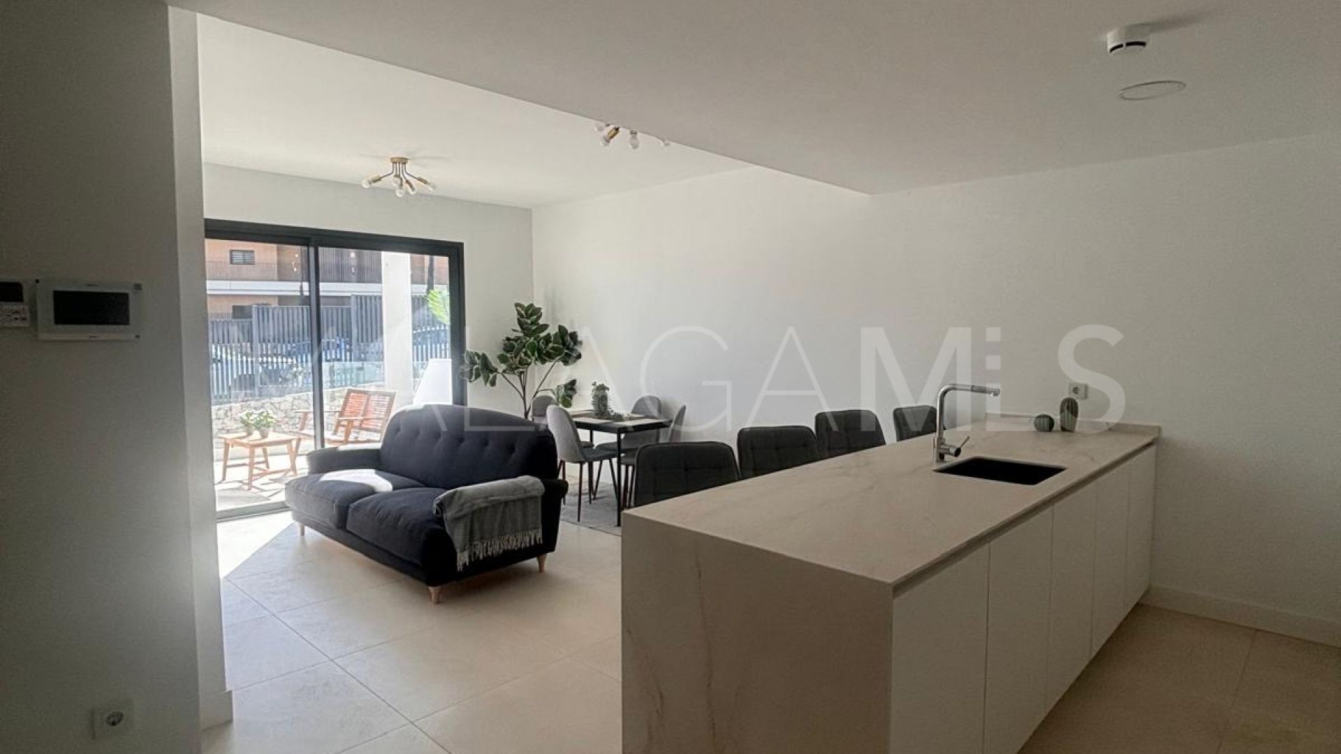 Apartment in El Higueron for sale