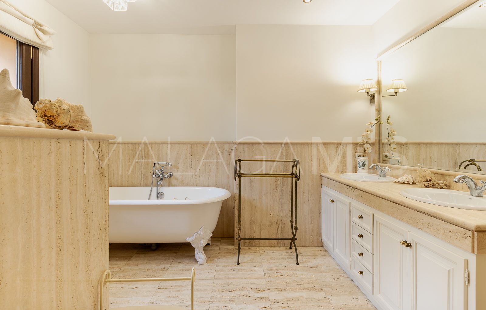 For sale Marbesa house with 6 bedrooms