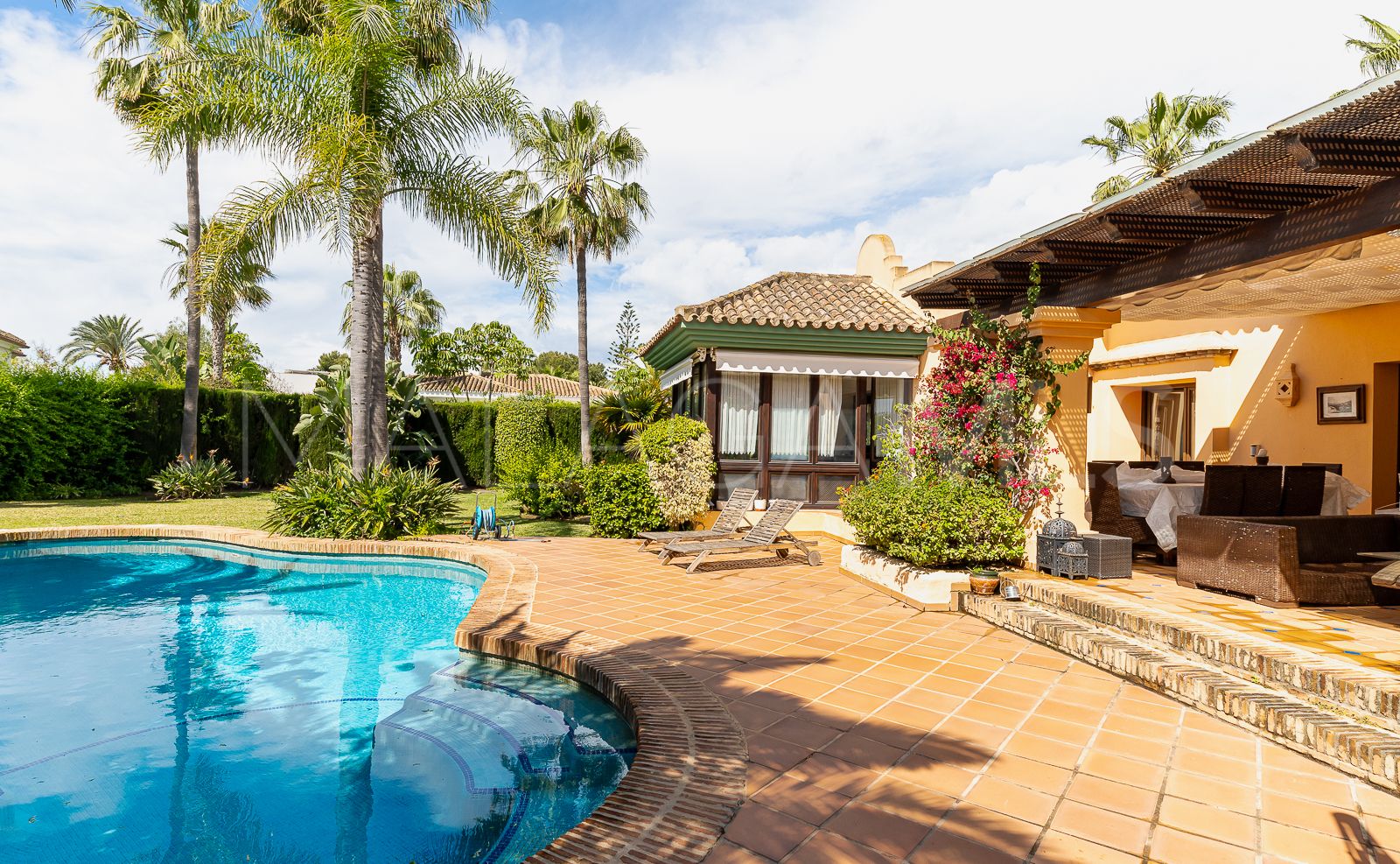 For sale Marbesa house with 6 bedrooms