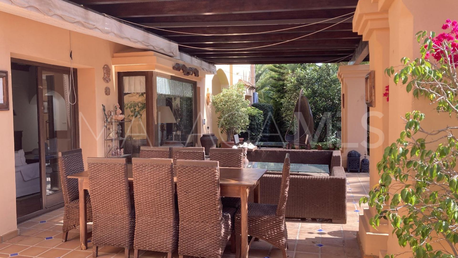 For sale Marbesa house with 6 bedrooms