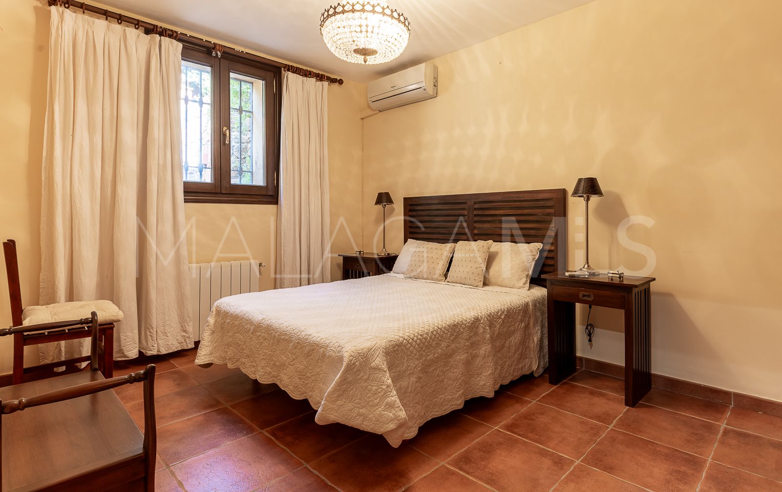 For sale Marbesa house with 6 bedrooms
