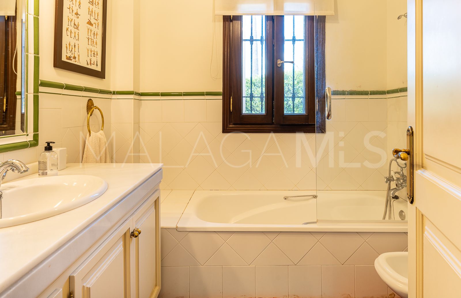 For sale Marbesa house with 6 bedrooms