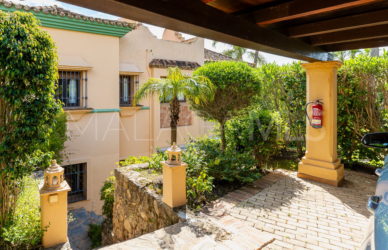 For sale Marbesa house with 6 bedrooms