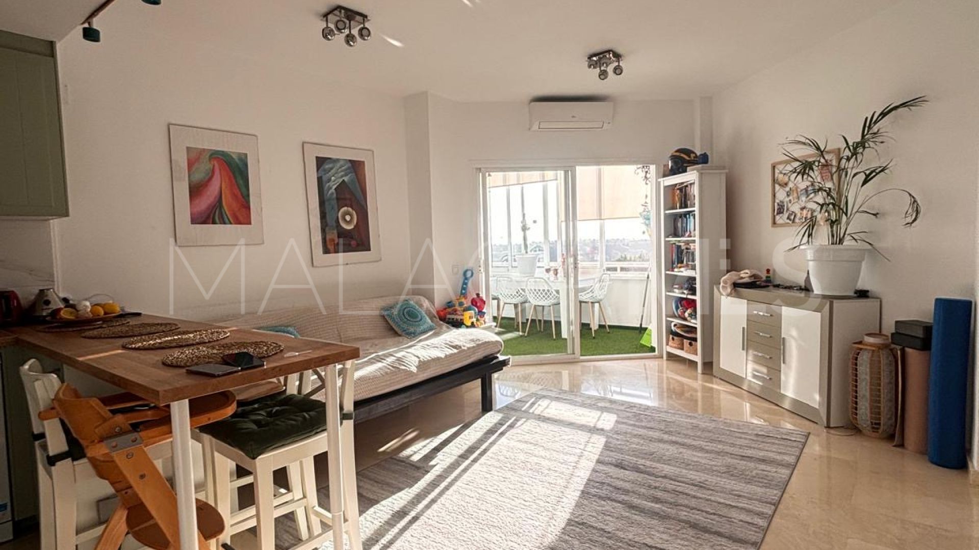 Apartamento with 1 bedroom a la venta in Estepona