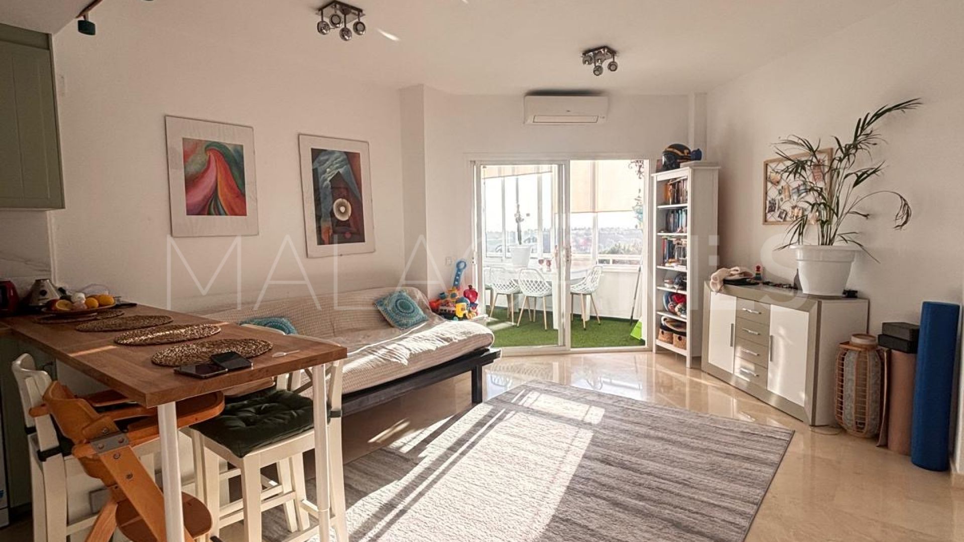 Apartamento with 1 bedroom a la venta in Estepona