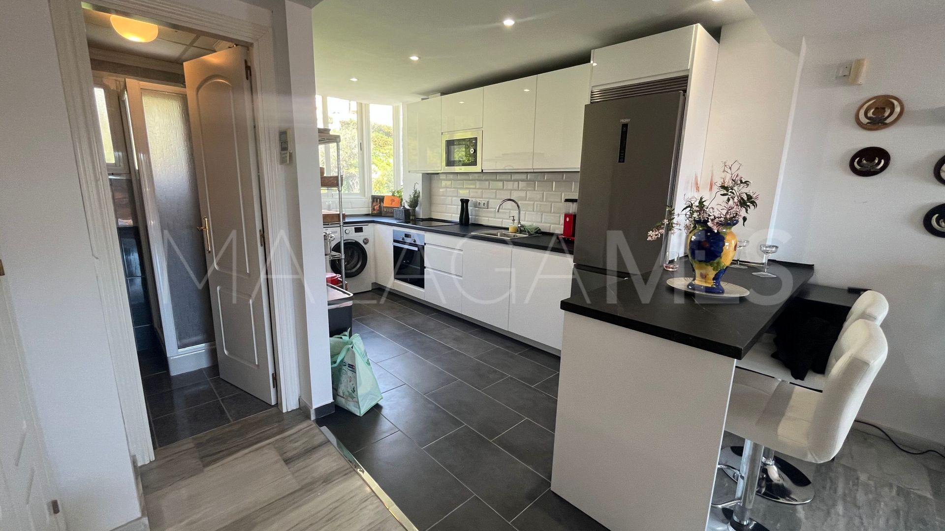 Se vende atico duplex in Calahonda de 3 bedrooms