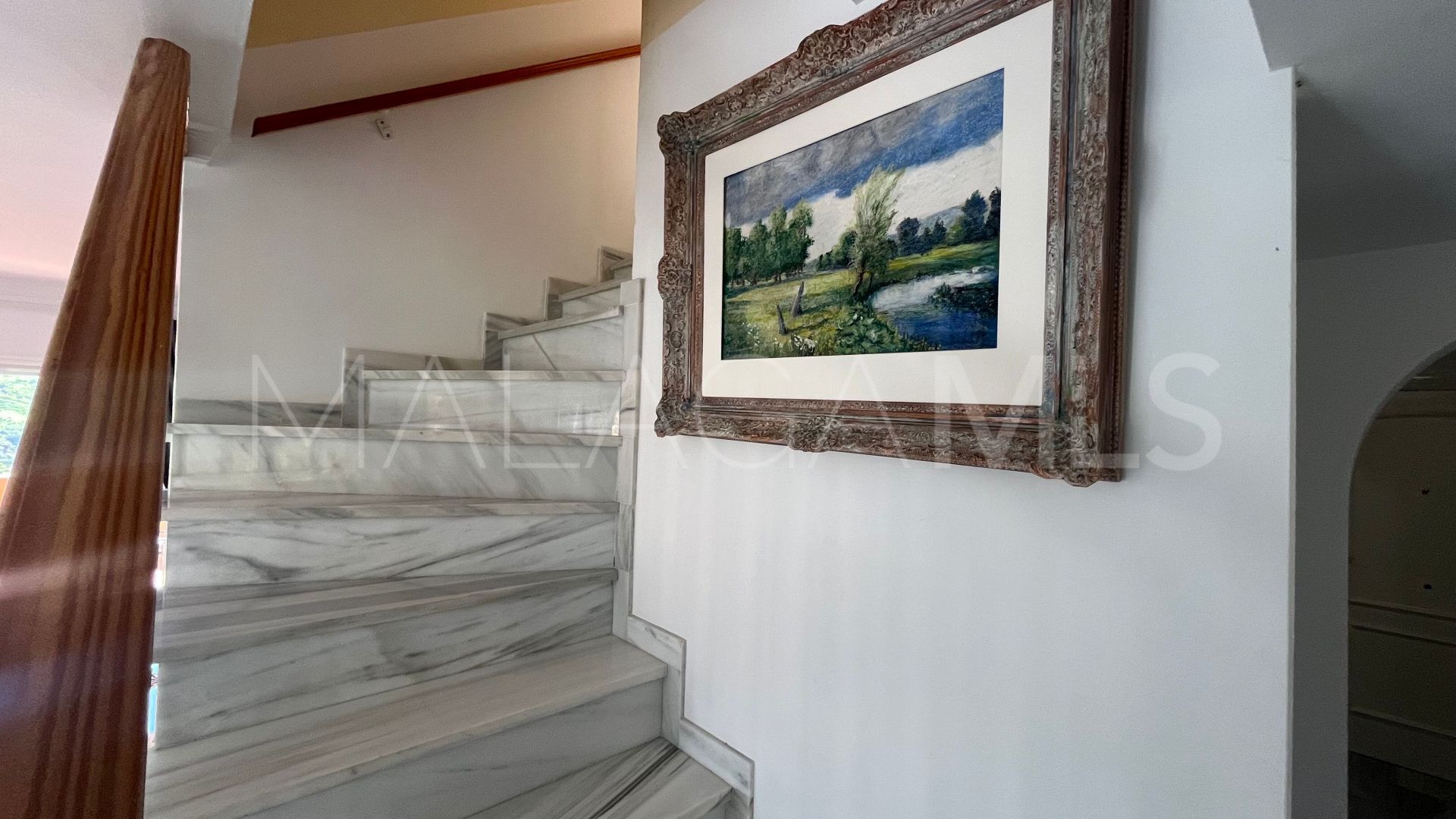 Se vende atico duplex in Calahonda de 3 bedrooms