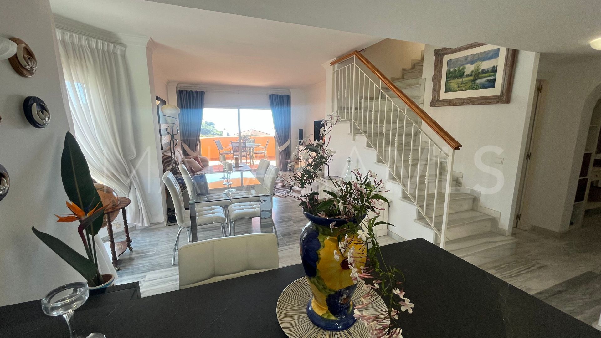 Se vende atico duplex in Calahonda de 3 bedrooms