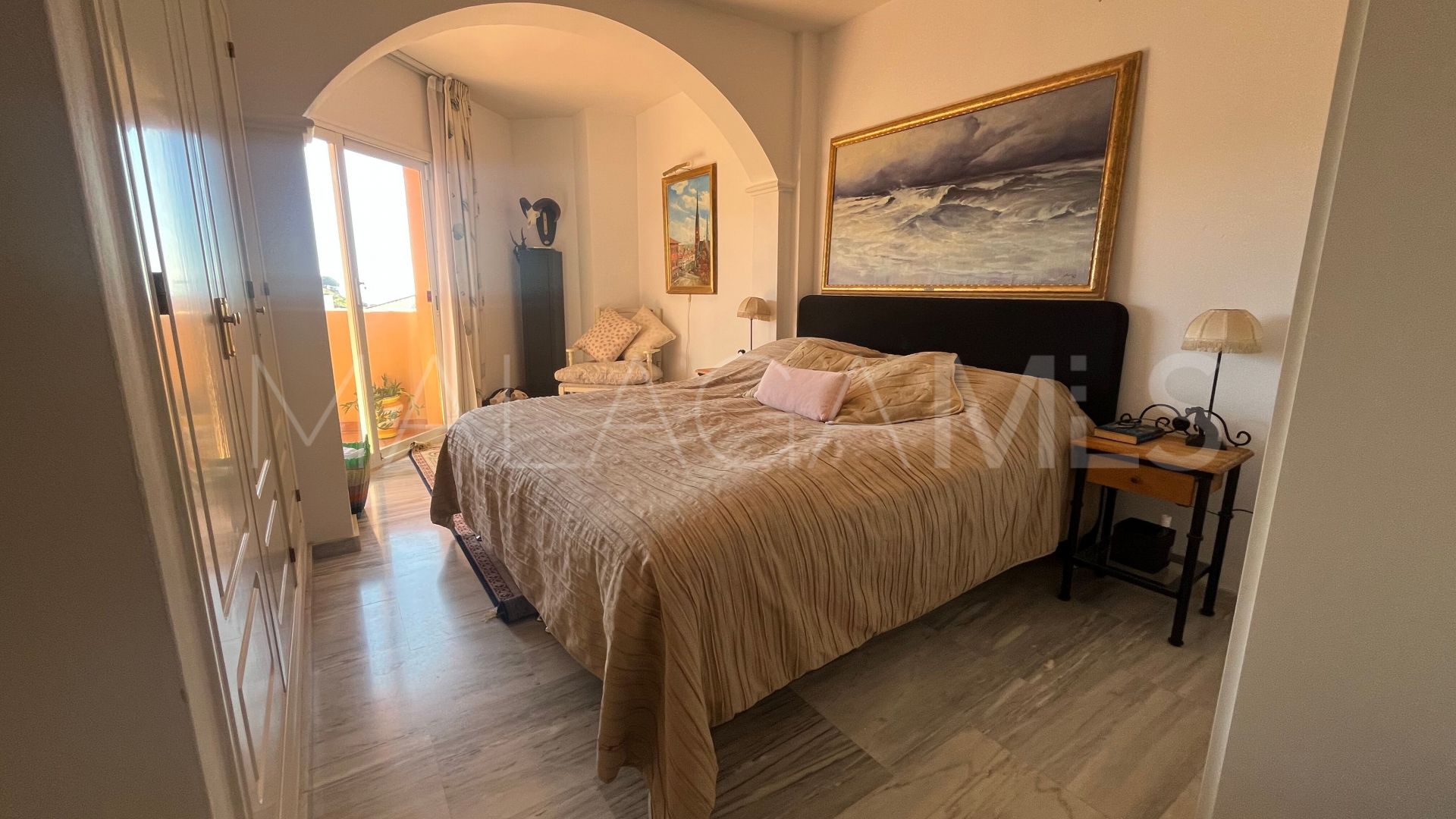 Se vende atico duplex in Calahonda de 3 bedrooms