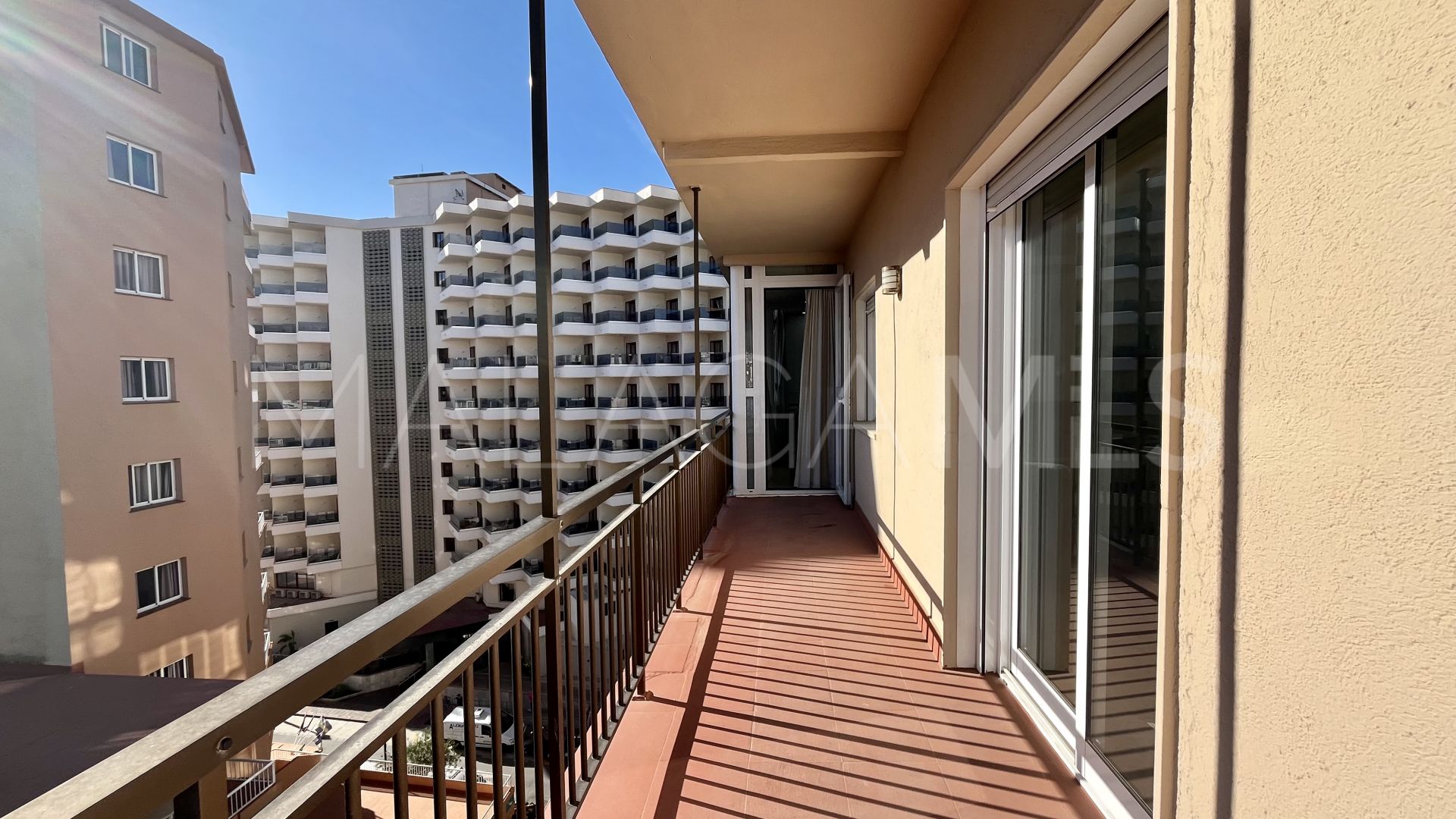 Buy apartamento in Los Boliches with 4 bedrooms