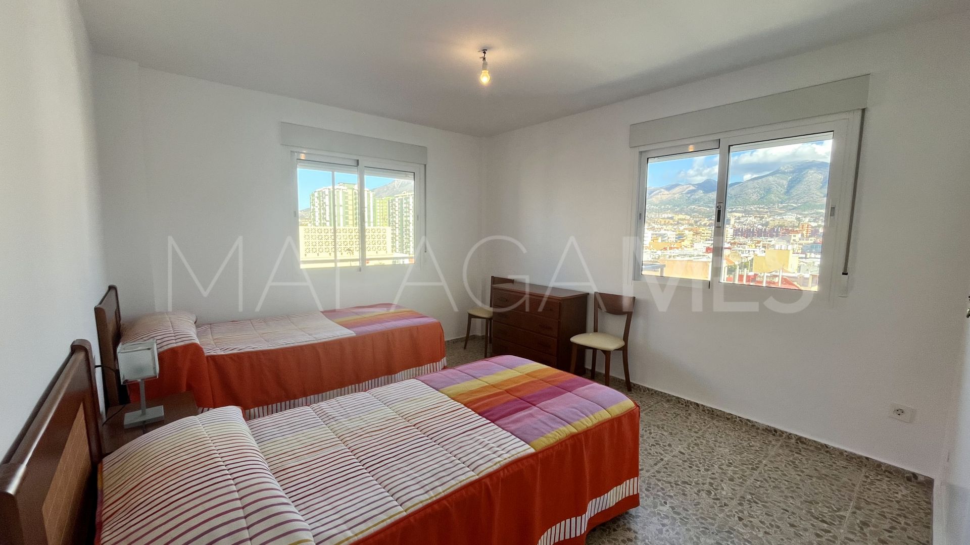 Buy apartamento in Los Boliches with 4 bedrooms