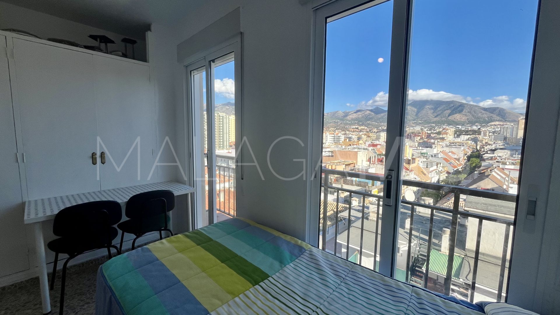 Buy apartamento in Los Boliches with 4 bedrooms