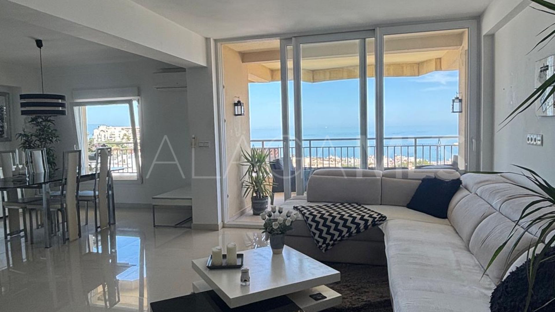Appartement for sale in La Carihuela