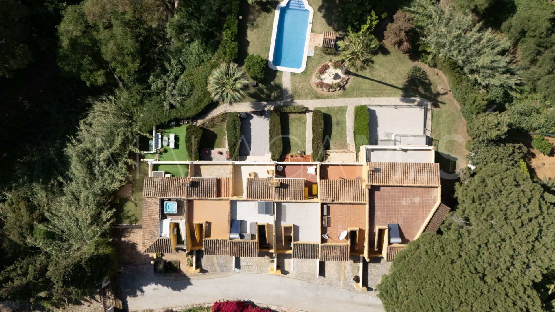 Doppelhaushälfte for sale in Sitio de Calahonda