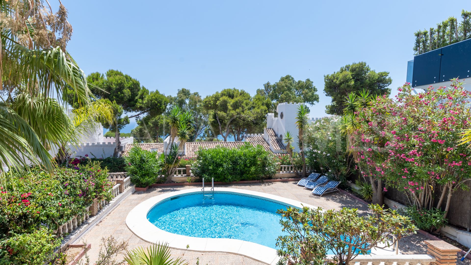 Villa for sale in Cala de Mijas