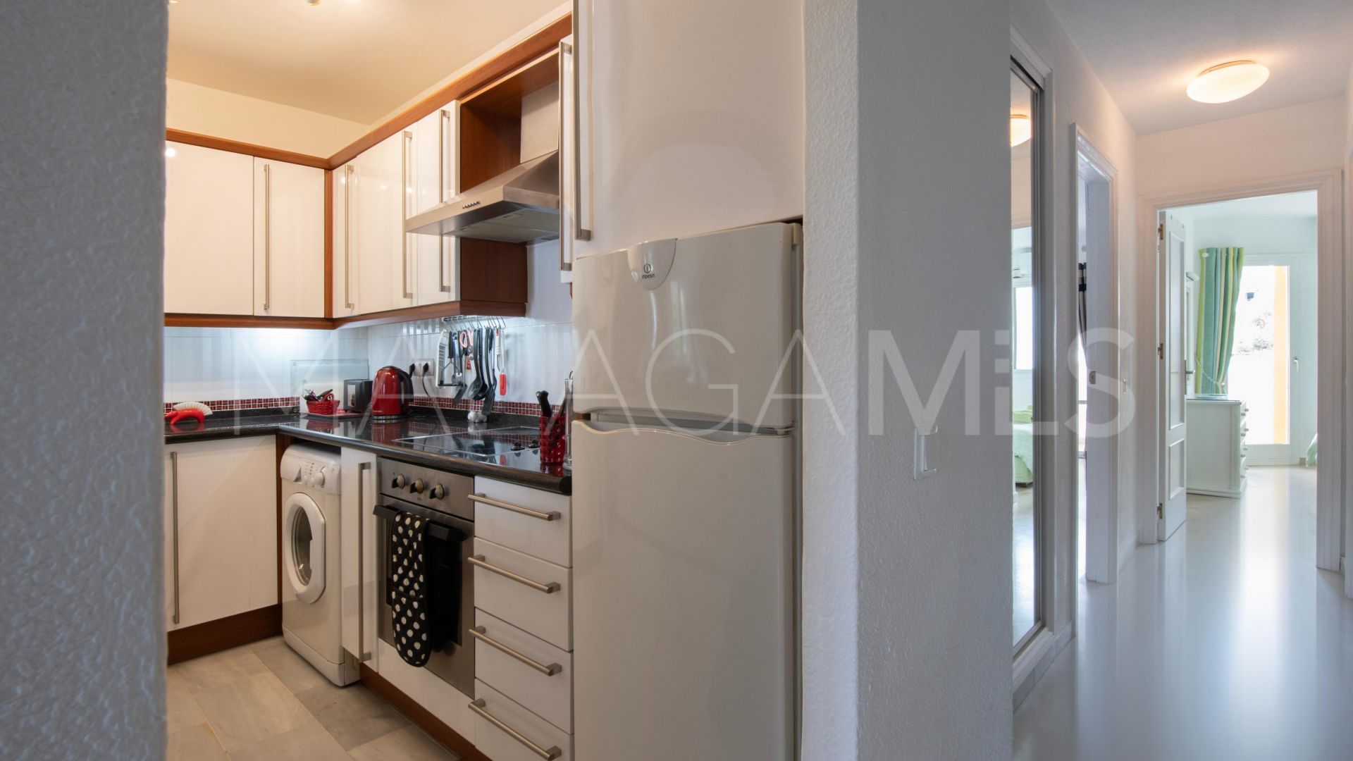 Buy apartamento planta baja in Sitio de Calahonda