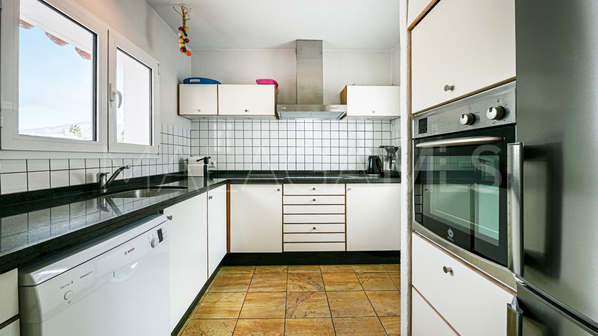 Villa for sale in Cerros del Aguila