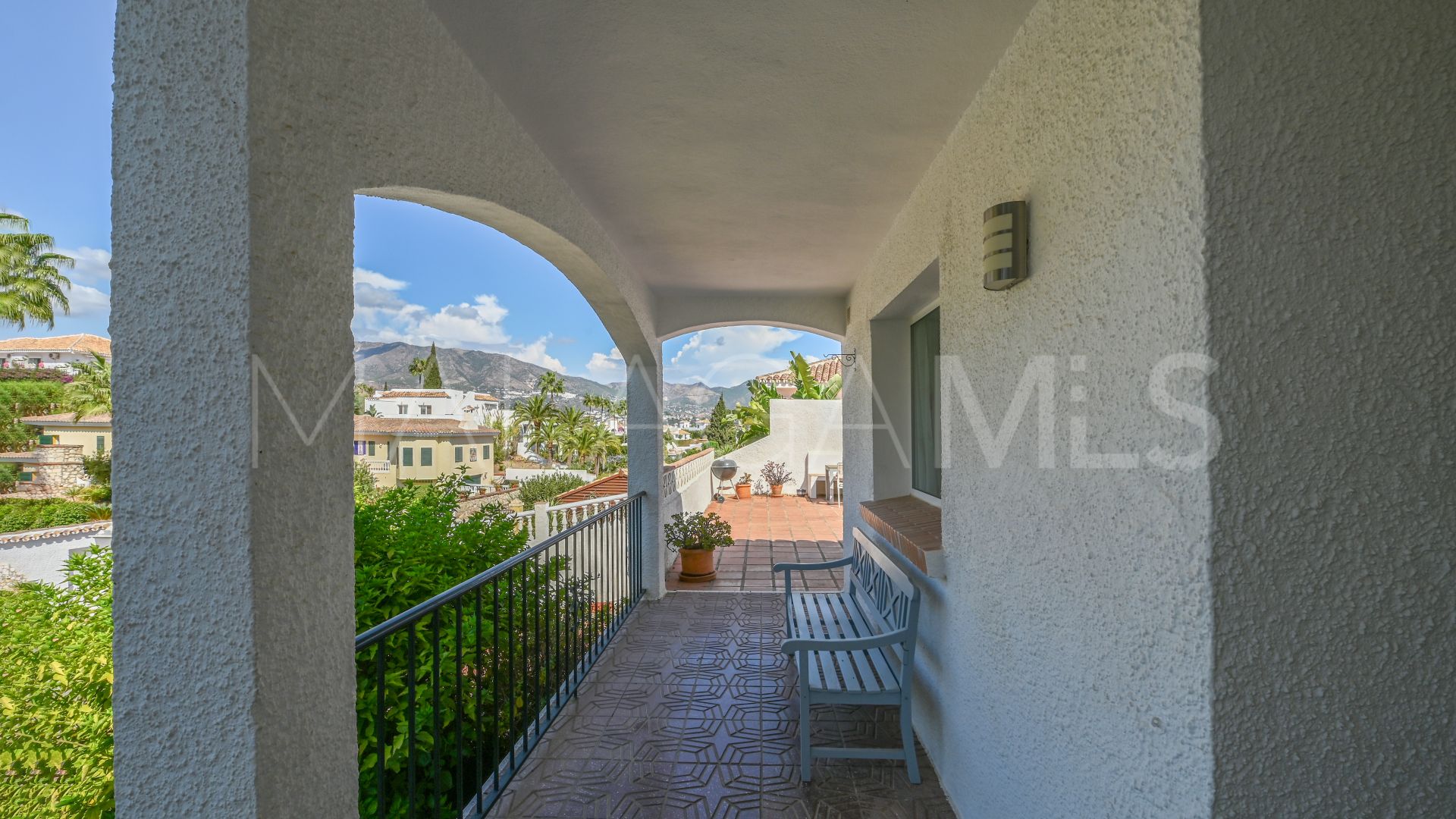 Villa for sale in Cerros del Aguila