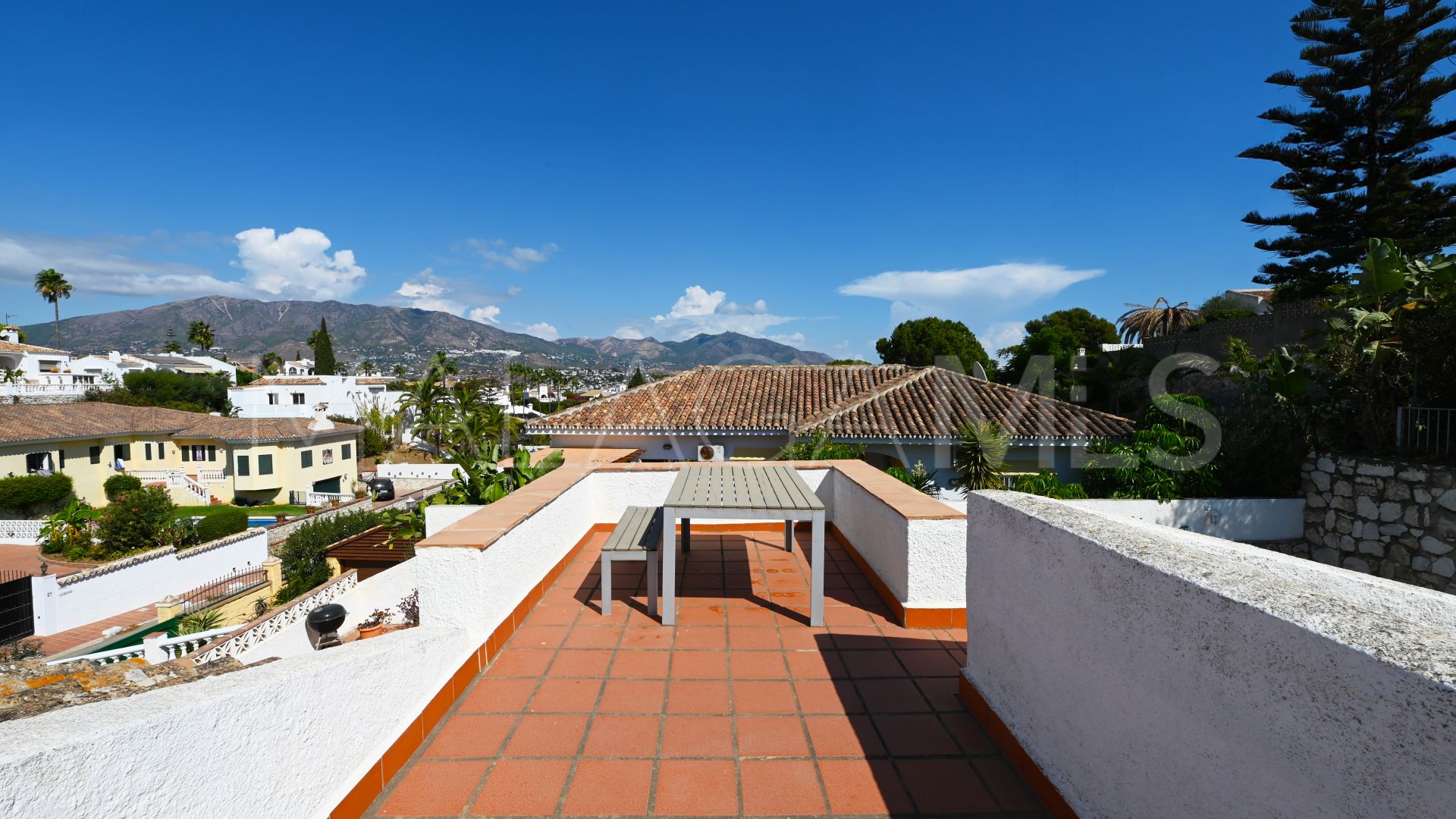 Villa for sale in Cerros del Aguila