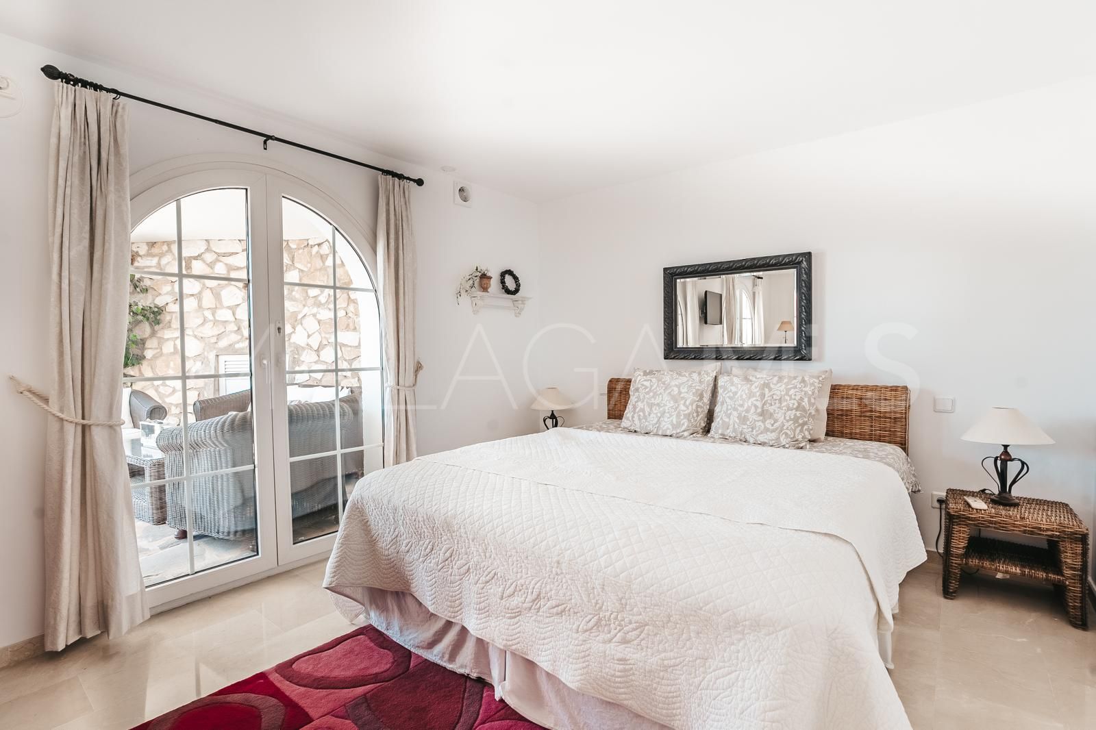 Hus i byn for sale in La Capellania