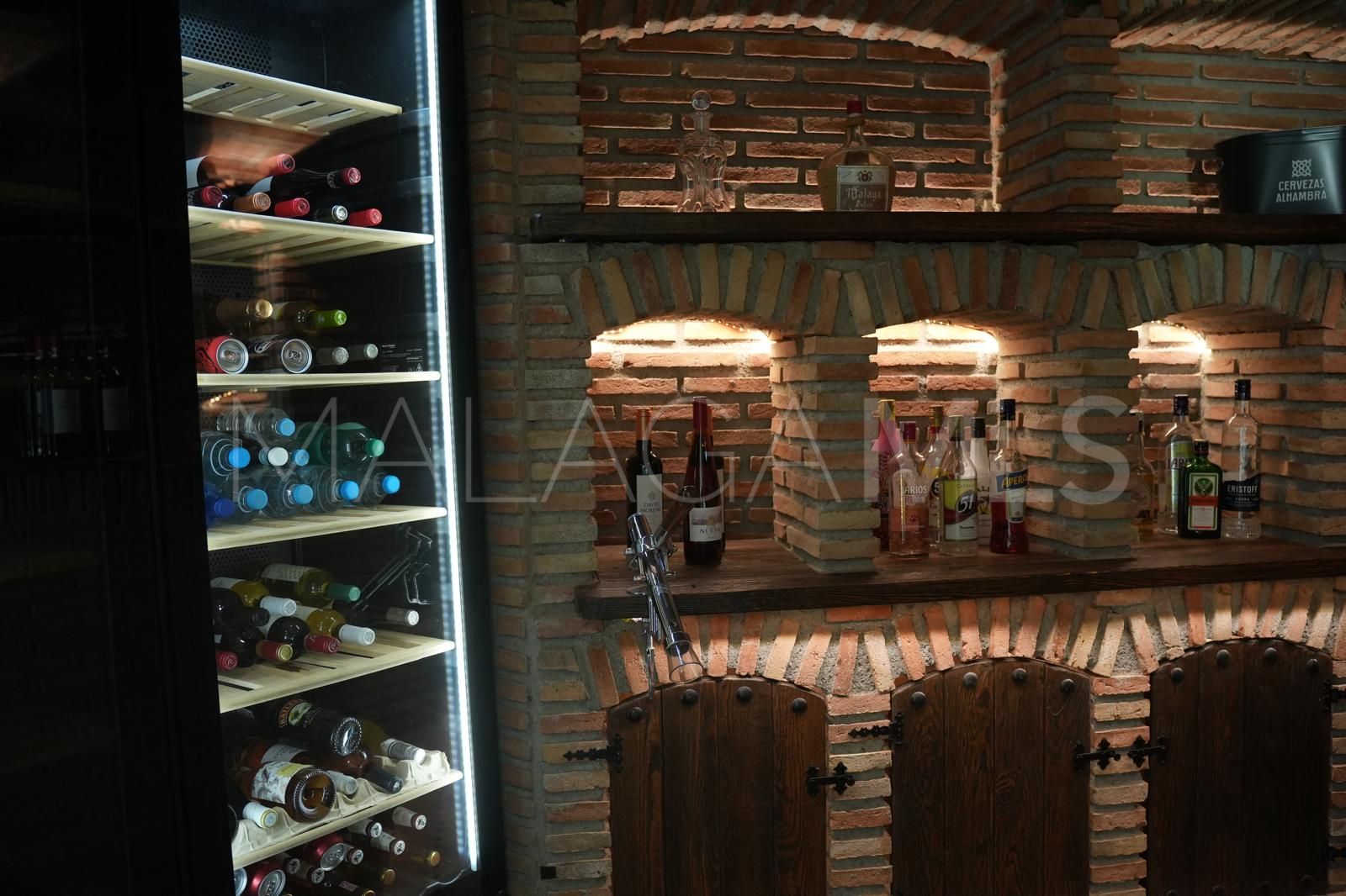 Hus i byn for sale in La Capellania