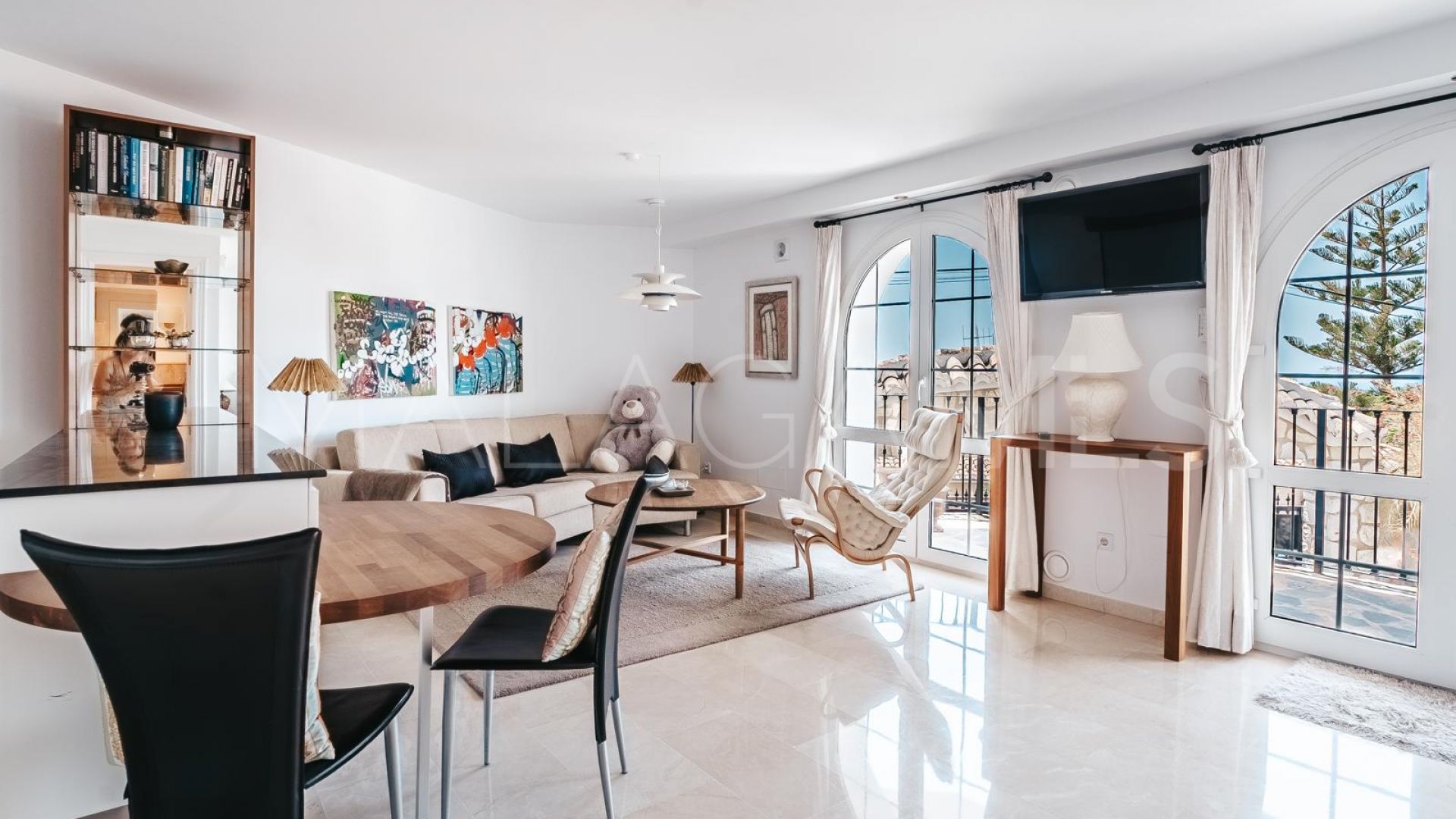 Hus i byn for sale in La Capellania