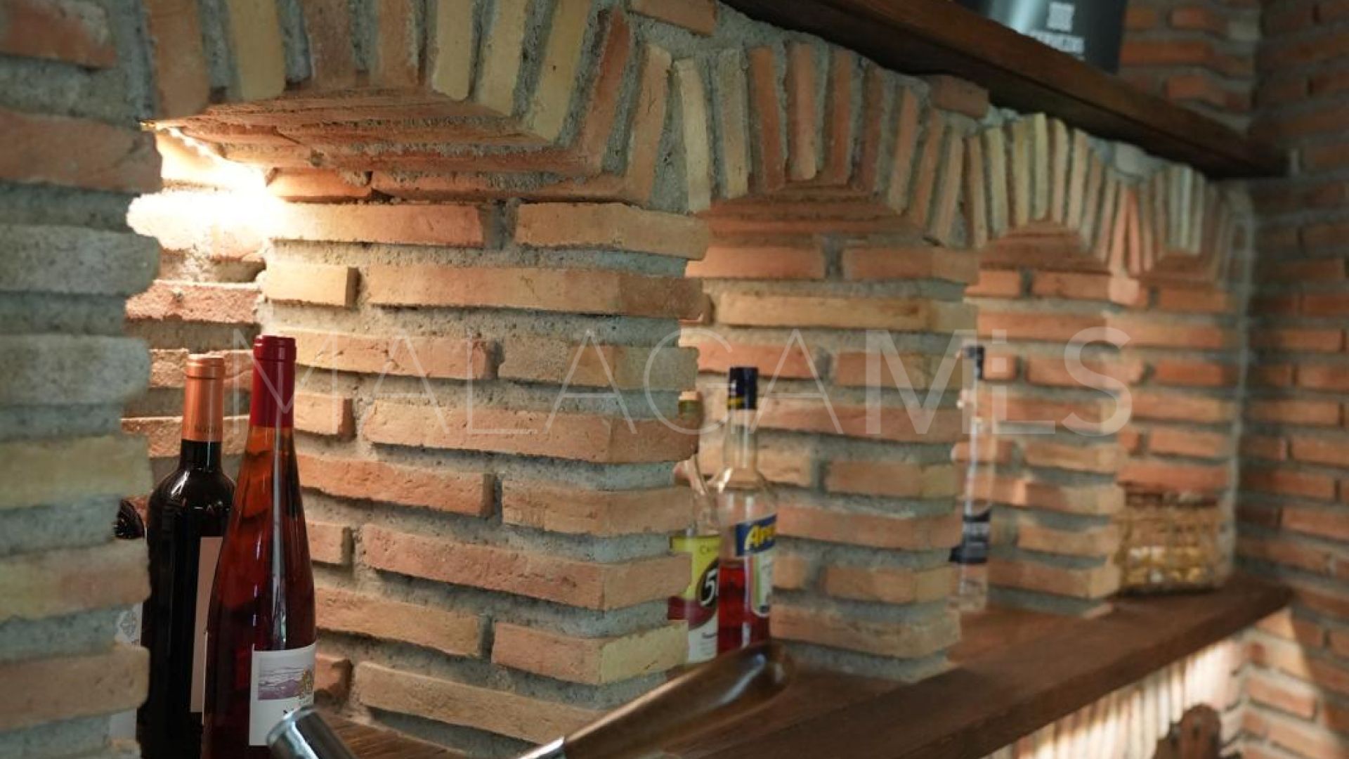 Hus i byn for sale in La Capellania