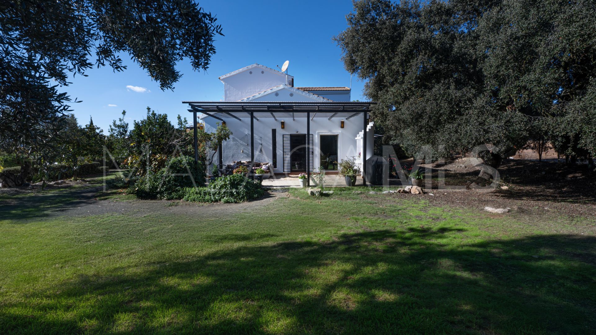 Villa for sale in Salinas