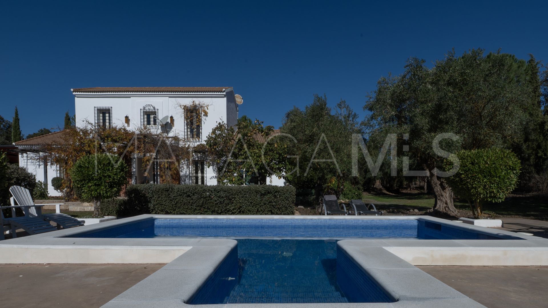 Villa for sale in Salinas